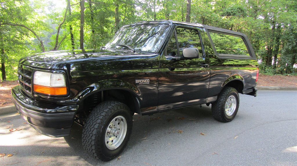 1996 Ford Bronco's photo